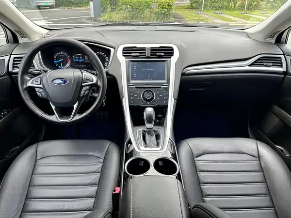 Ford Mondeo 2016
