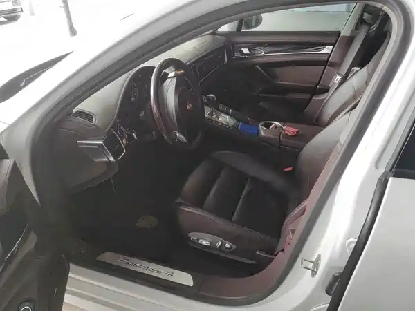 Porsche Panamera 2014