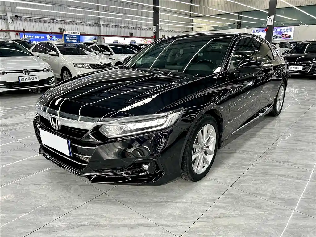 Honda Accord 2023 — фото 1