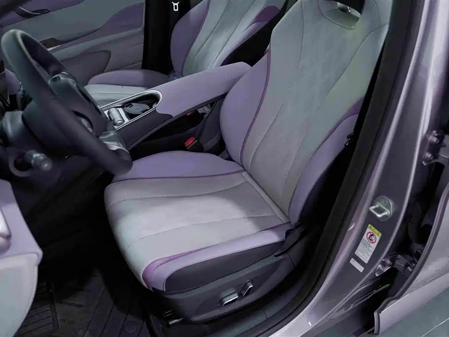 BYD Dolphin 2023