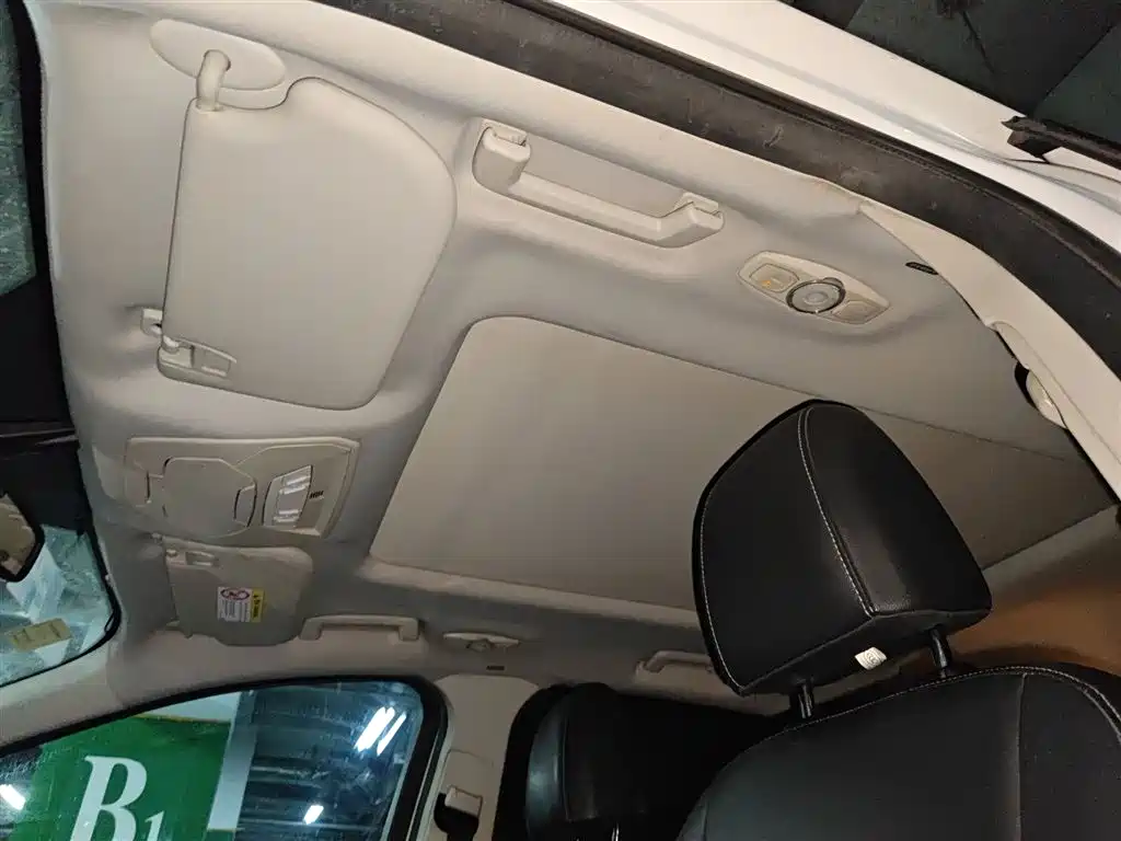 Ford Kuga 2015 — фото 9