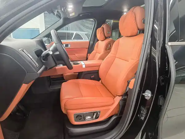 Li Auto L9 2025