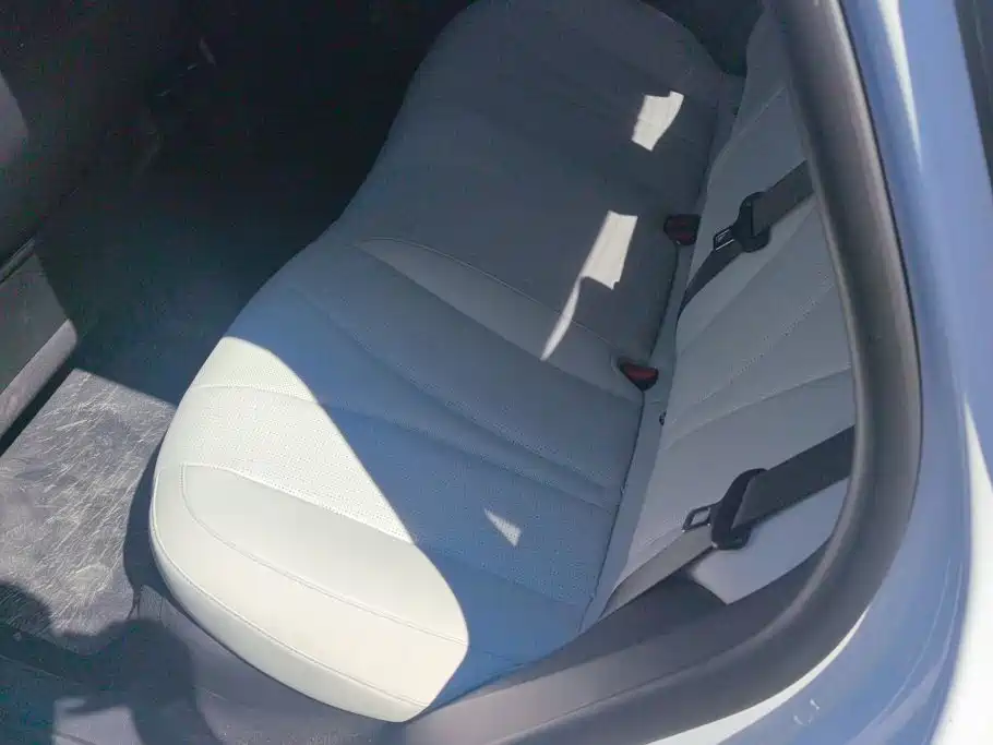 BYD Seal 05 DM-i 2025 — фото 11