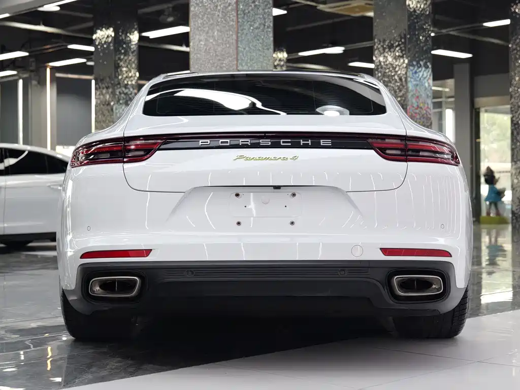 Porsche Panamera Hybrid 2020 — фото 12