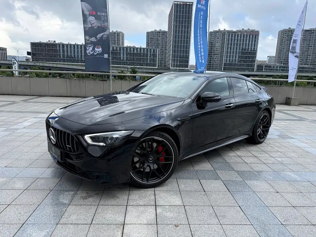 Mercedes-Benz AMG GT 2026 — фото 1