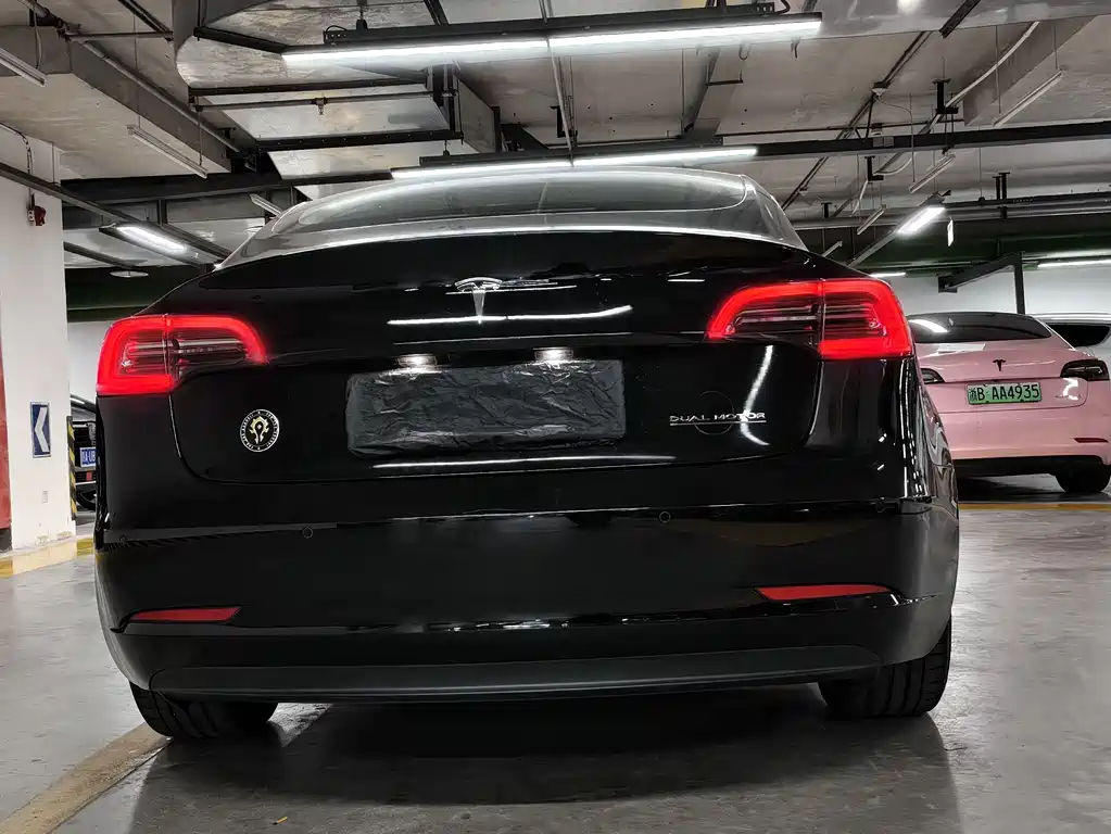Tesla Model 3 2019 — фото 17