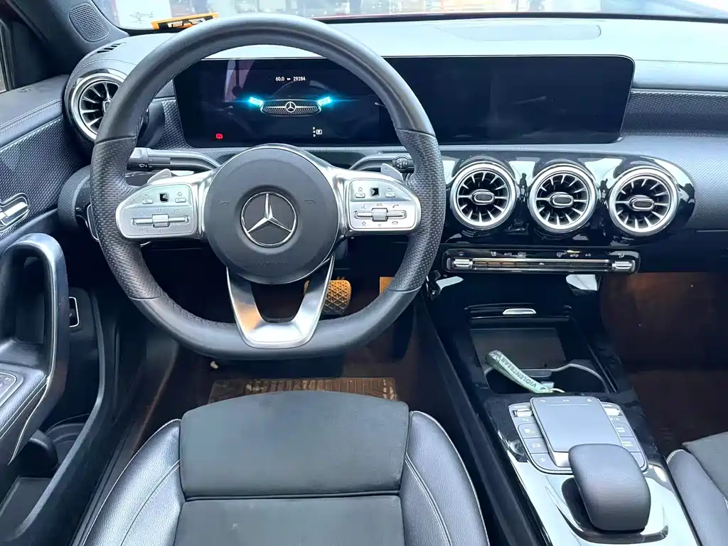 Mercedes-Benz A-Class 2021 — фото 8