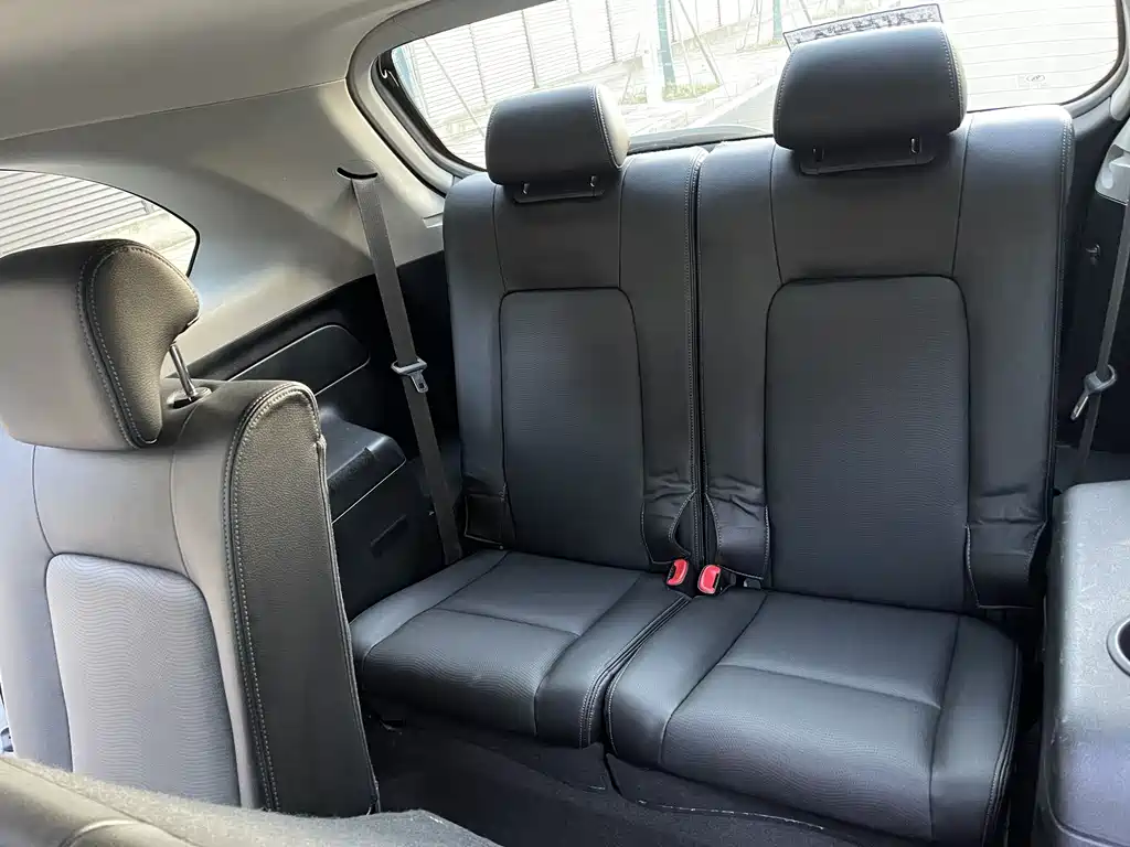 Chevrolet Captiva 2016 — фото 15