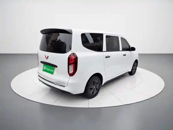 Wuling Hongguang New Energy 2025