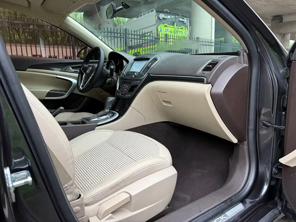 Buick Regal 2015 — фото 9