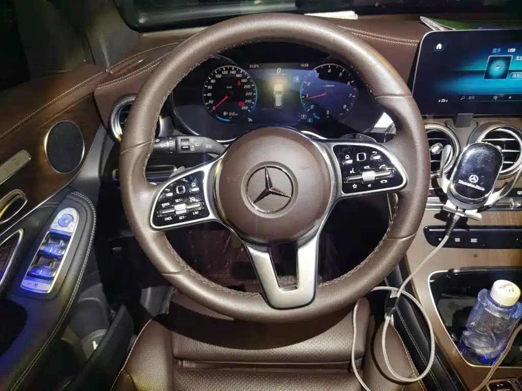 Mercedes-Benz GLC 2020 — фото 11