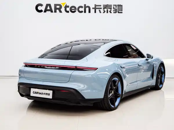Porsche Taycan 2019