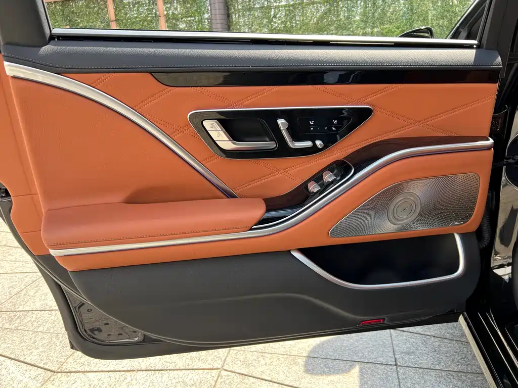 Mercedes-Benz S-Class 2023 — фото 17