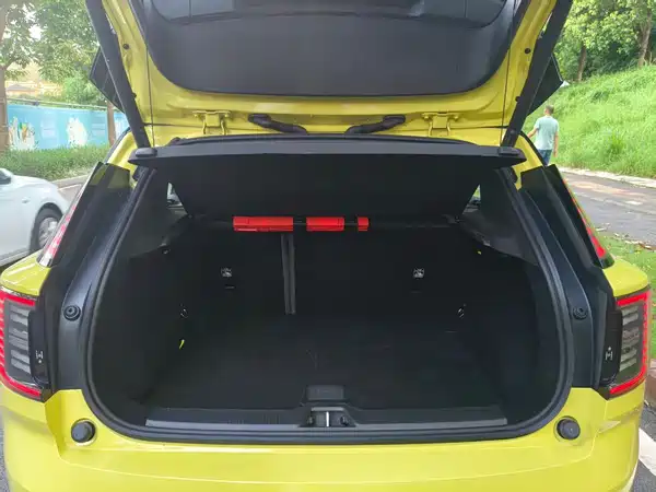 Volvo EX30 2024