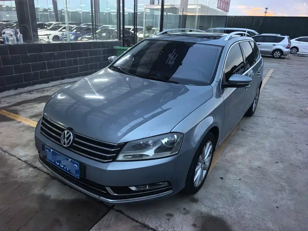 Volkswagen Magotan 2012