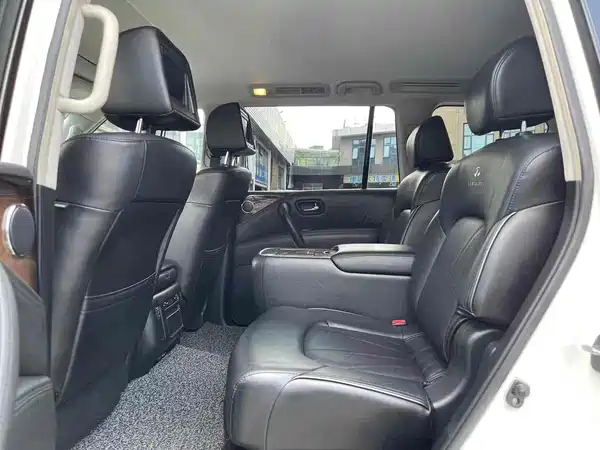 Infiniti QX80 2014