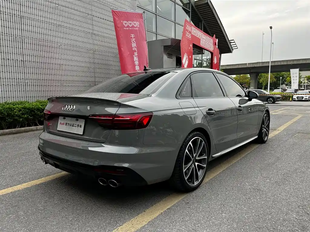 Audi S4 2022 — фото 5