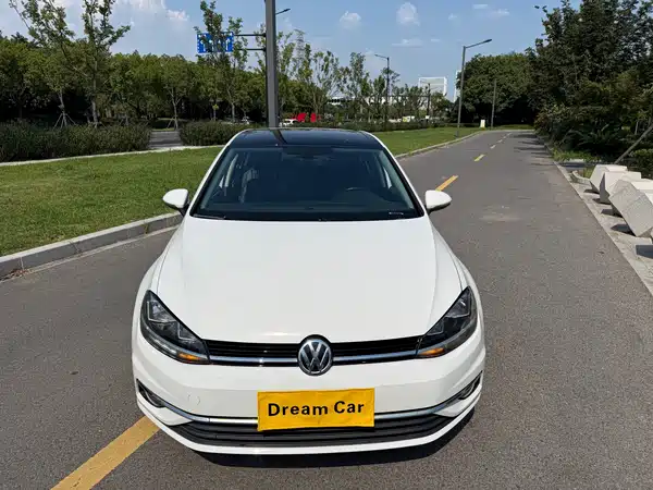 Volkswagen Golf 2020