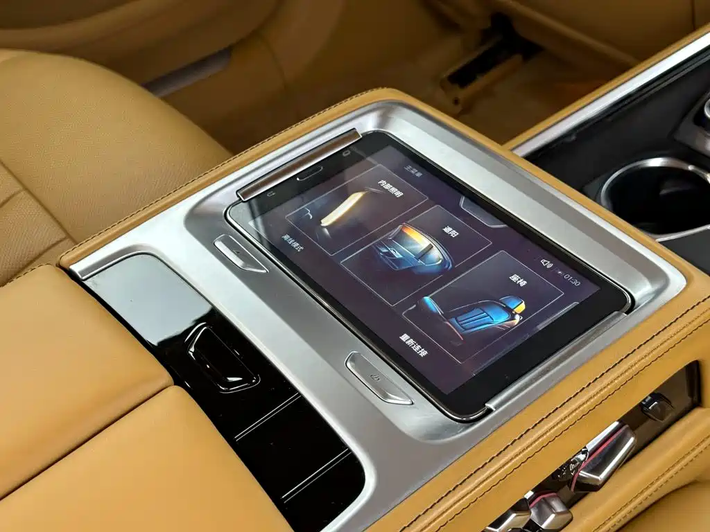 BMW 7 Series 2017 — фото 42