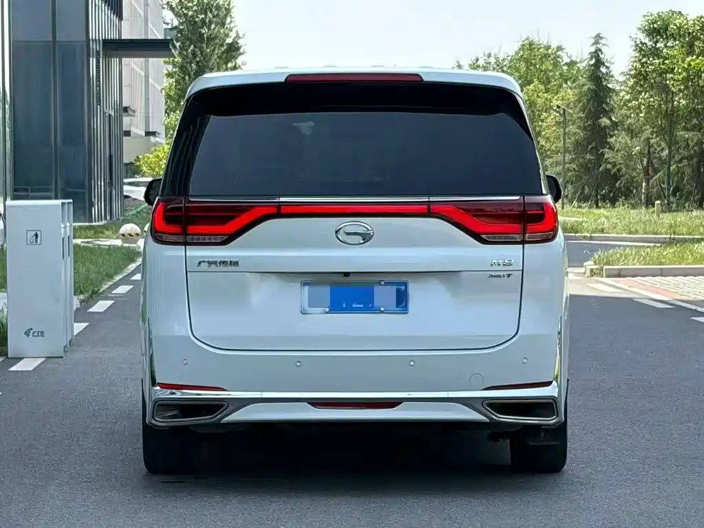 GAC Motor Trumpchi M8 2022 — фото 8