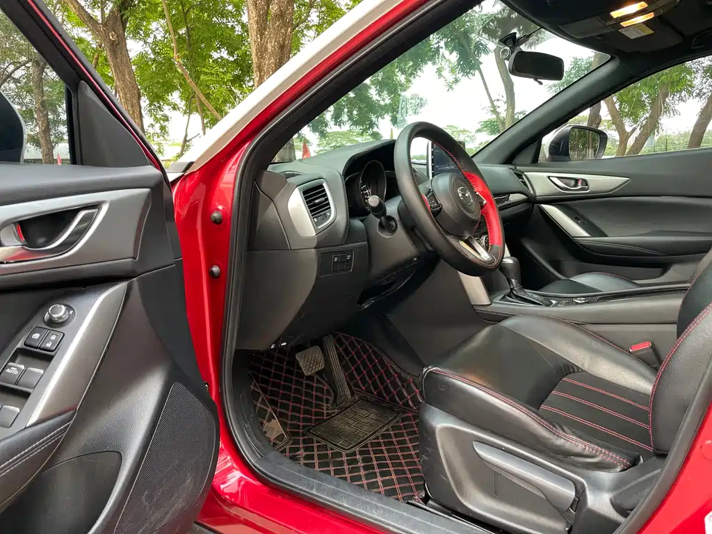 Mazda CX-4 2019 — фото 10
