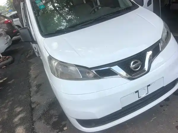 Nissan NV200 2014