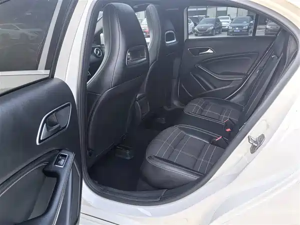 Mercedes-Benz A-Class 2015