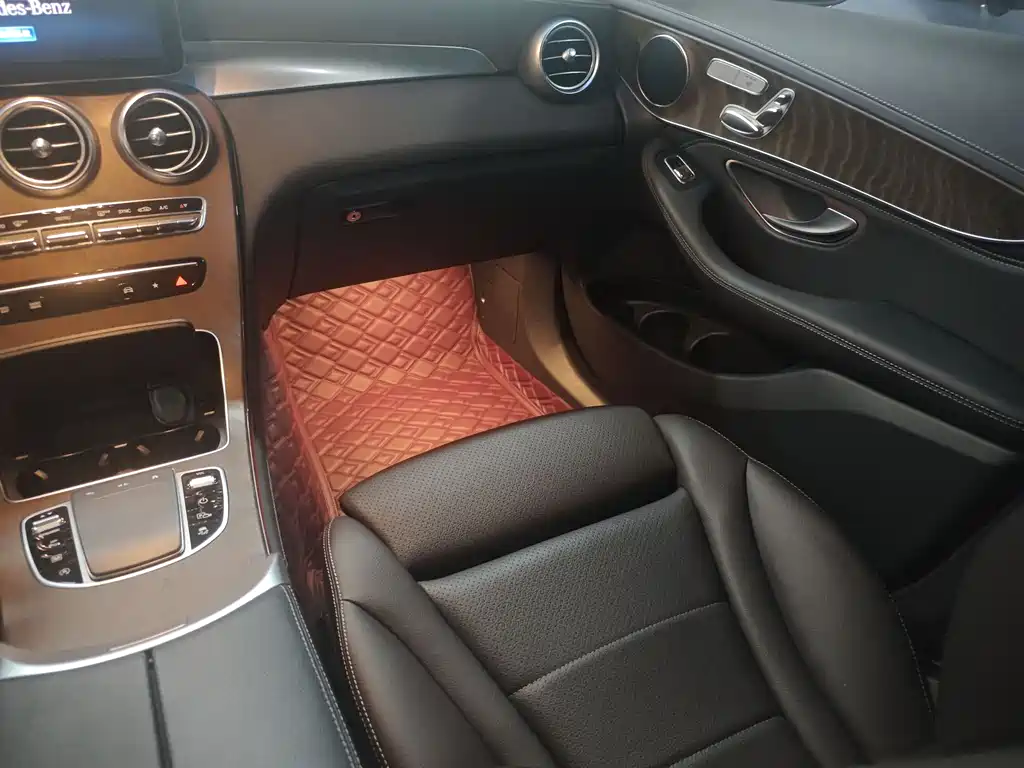 Mercedes-Benz GLC 2020 — фото 10