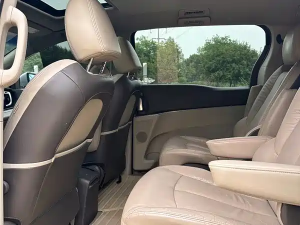 Buick GL8 2012