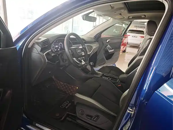 Audi Q3 2021