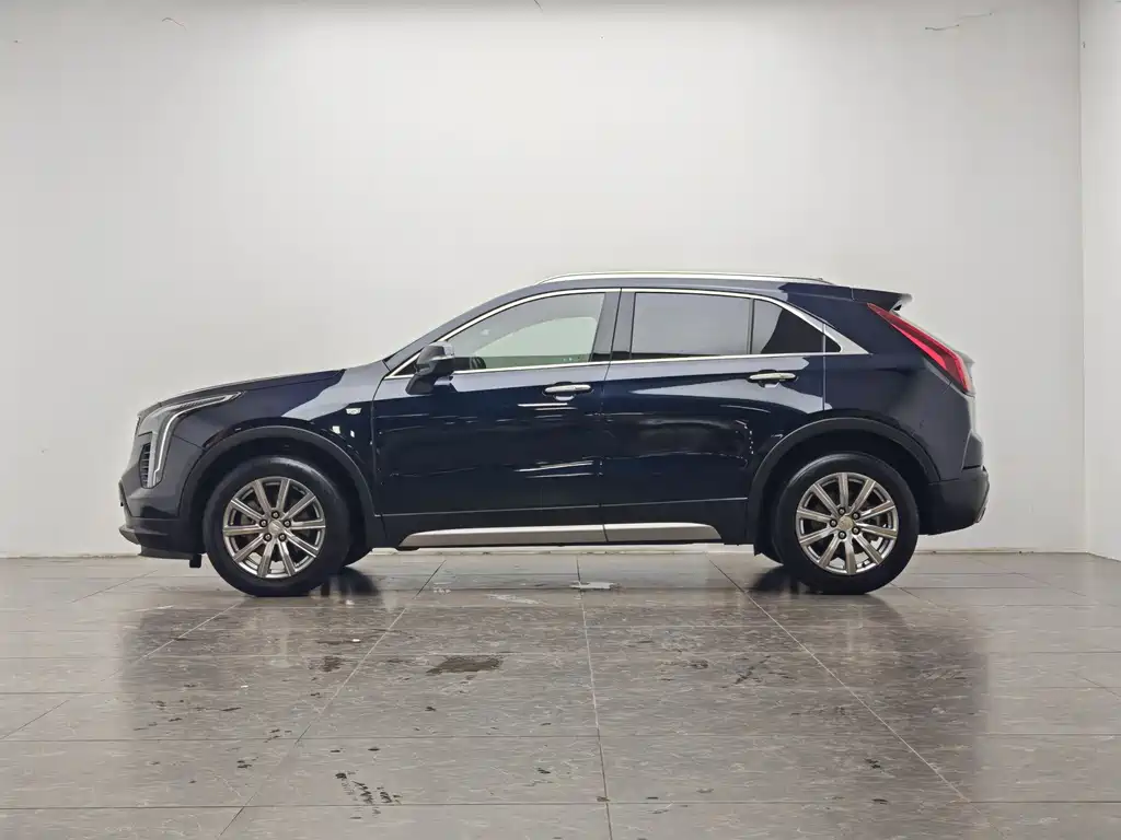 Cadillac XT4 2020 — фото 10
