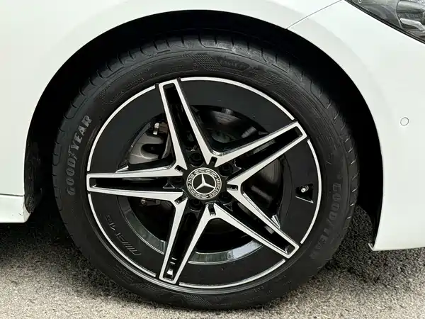 Mercedes-Benz C-Class 2023