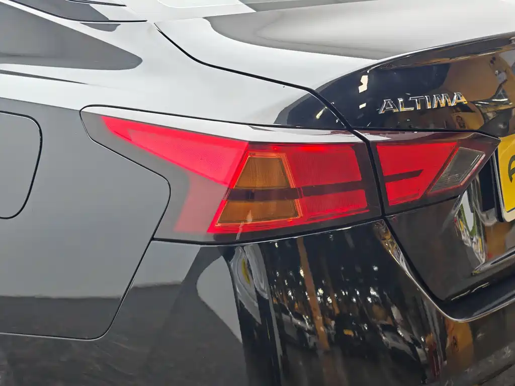Nissan Teana 2022