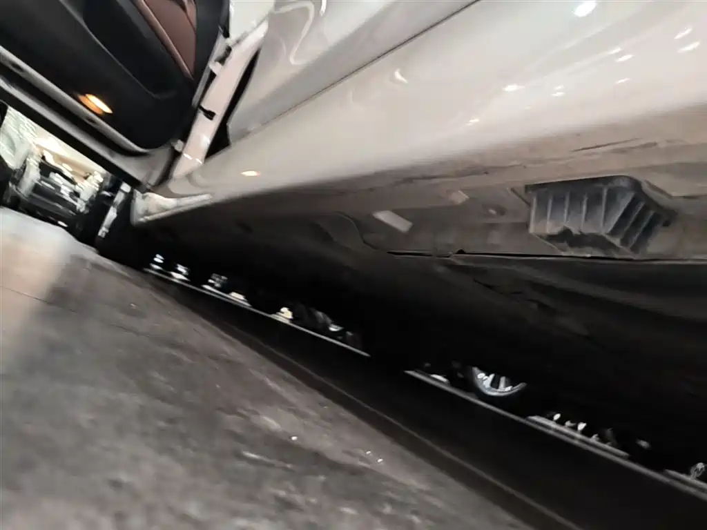 BMW 5 Series 2015 — фото 22