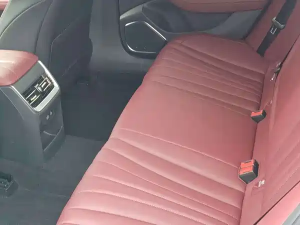 Hongqi H5 2023