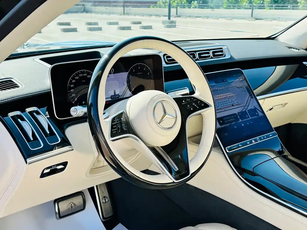 Mercedes-Benz S-Class 2024 — фото 11
