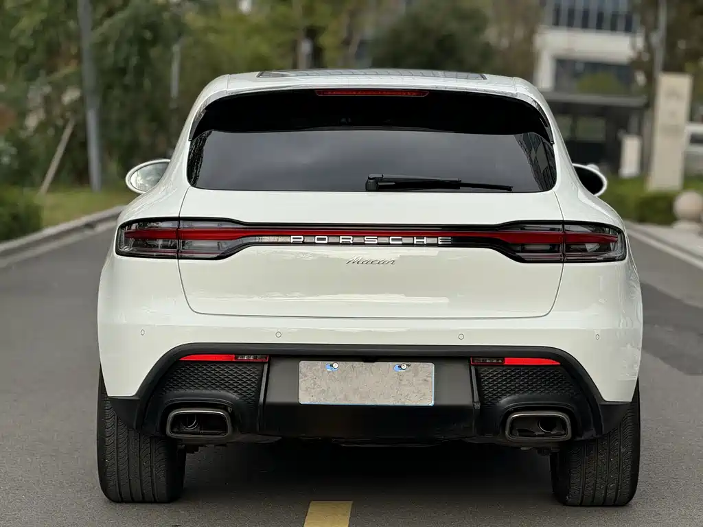 Porsche Macan 2022 — фото 12