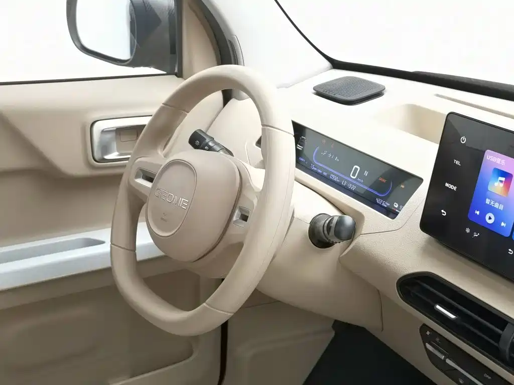 Geely Galaxy Panda 2025 — фото 22