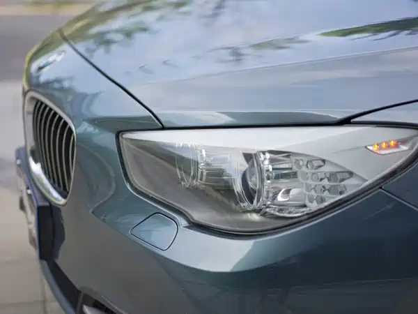 BMW 5 Series GT 2011