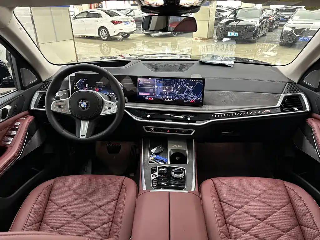BMW X5 2025 — фото 13