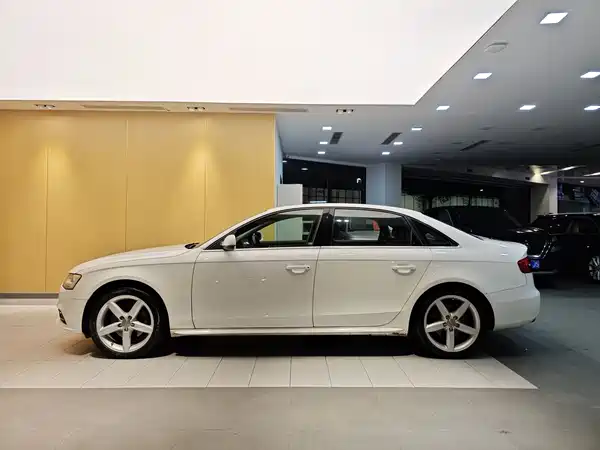 Audi A4L 2013