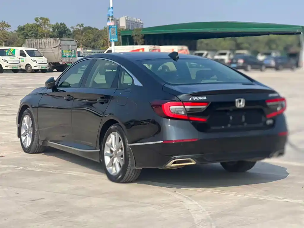 Honda Accord 2021 — фото 15
