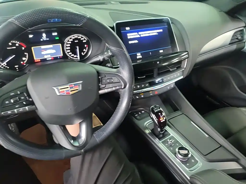 Cadillac CT5 2023 — фото 10