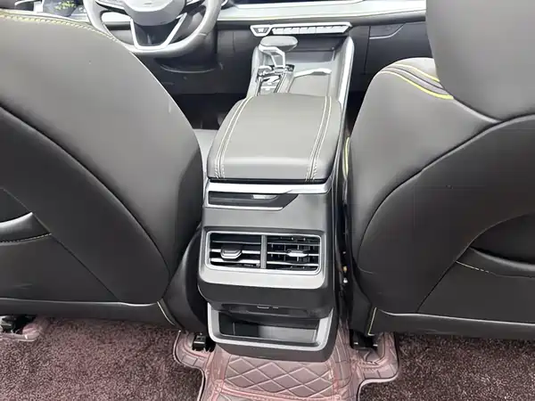 Geely Xingrui 2023