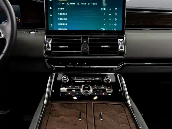 Lincoln Navigator 2026