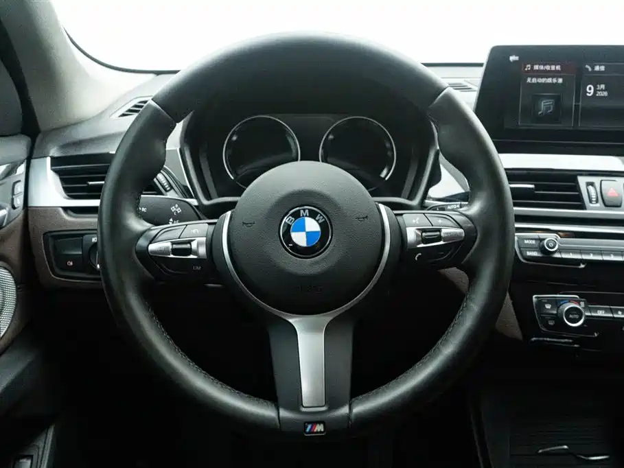 BMW X1 2022 — фото 22