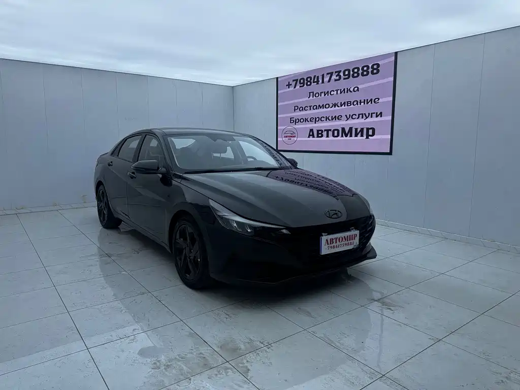 Hyundai Elantra 2022