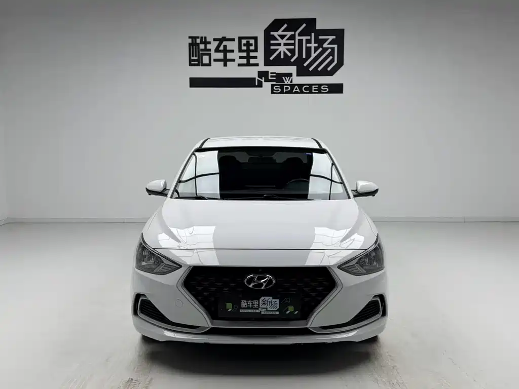 Hyundai Elantra 2020 — фото 2