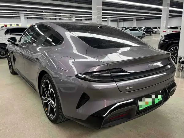 Xiaomi SU7 2025