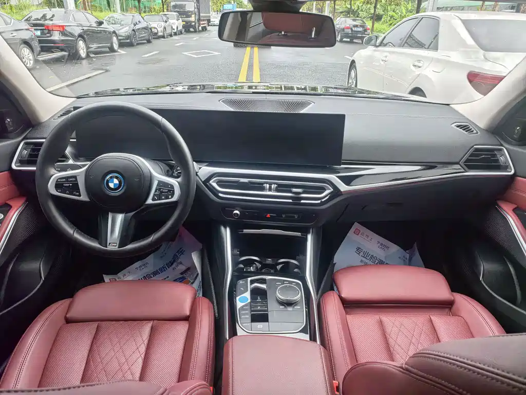 BMW i3 2024 — фото 16